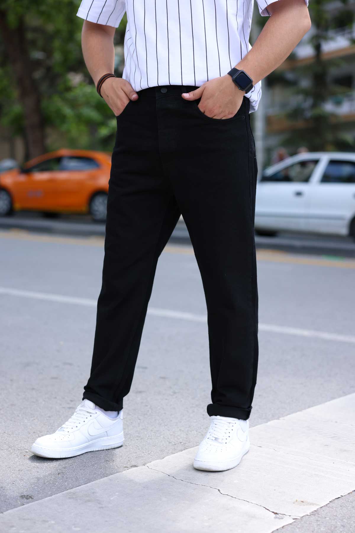 Siyah Düz Kesim Kot Pantolon